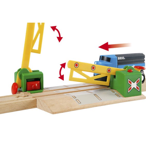 BRIO Magnetic Action Crossing-BRIO-Little Giant Kidz