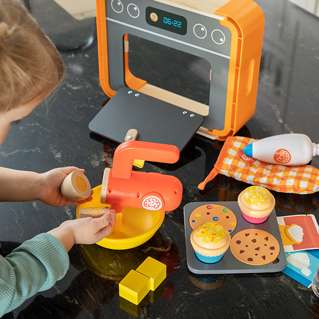 Fat Brain Pretendables Bakery Set-FATBRAIN-Little Giant Kidz