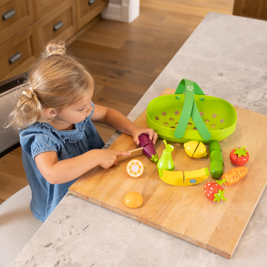 Fat Brain Pretendables Fruit & Veggie Basket-FATBRAIN-Little Giant Kidz