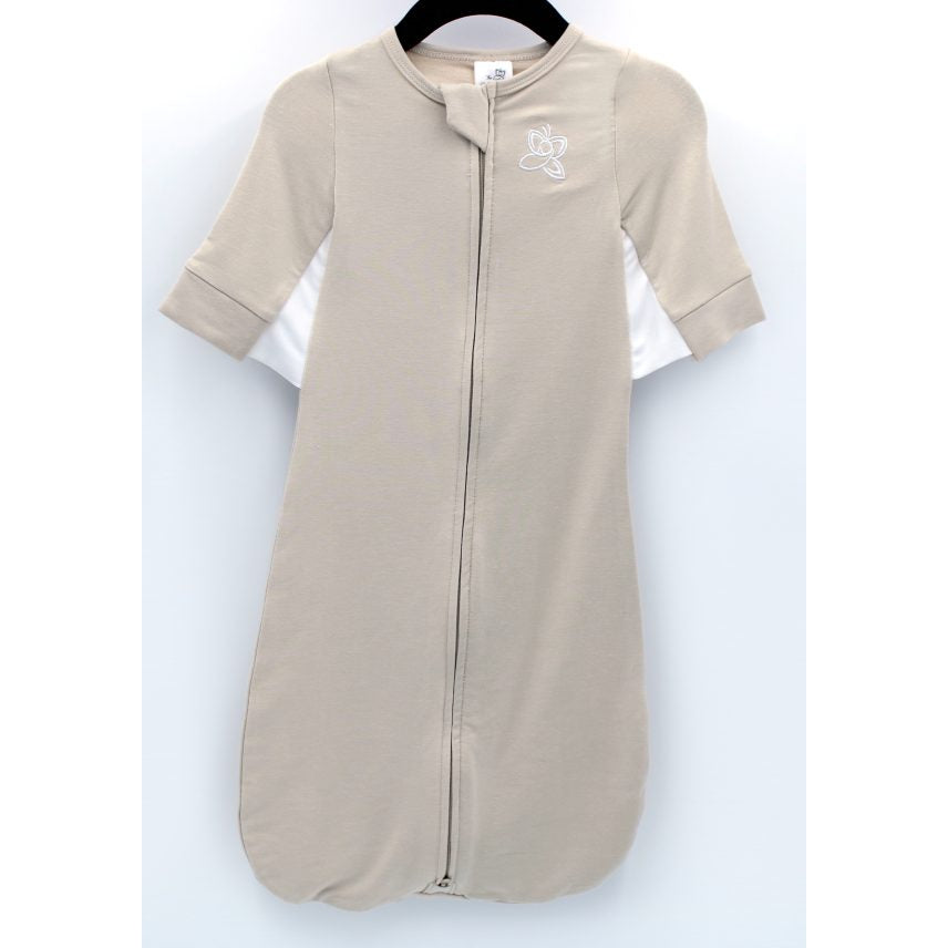 Butterfly Swaddle Medium/Large (0-3M - 12-17 lbs.)-Butterfly Swaddle Inc-Little Giant Kidz