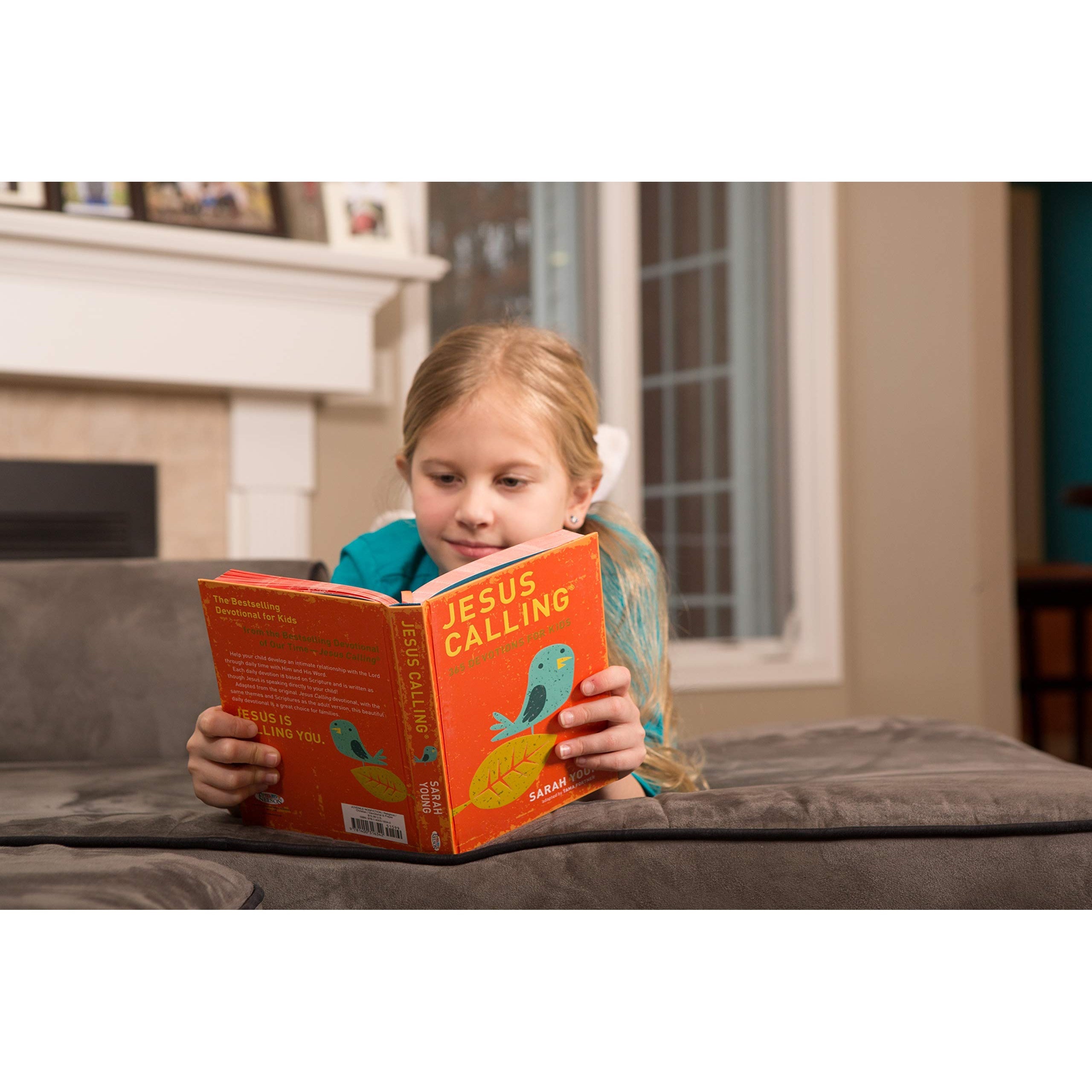 Thomas Nelson: Jesus Calling: 365 Devotions For Kids (Hardcover Book)-HARPER COLLINS PUBLISHERS-Little Giant Kidz