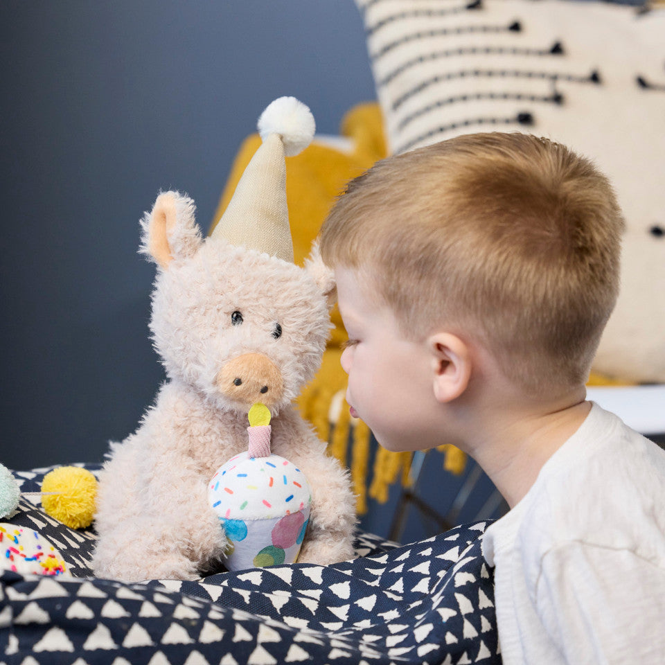 Demdaco Piggy Wigg The Mechanical Singing Birthday Pig-DEMDACO-Little Giant Kidz