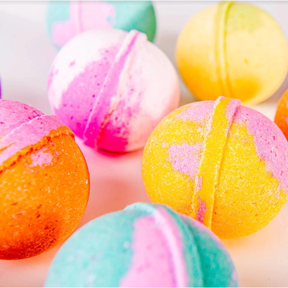 Honestly Margo Vanilla Taffy Karina Bath Bomb-Honestly Margo-Little Giant Kidz