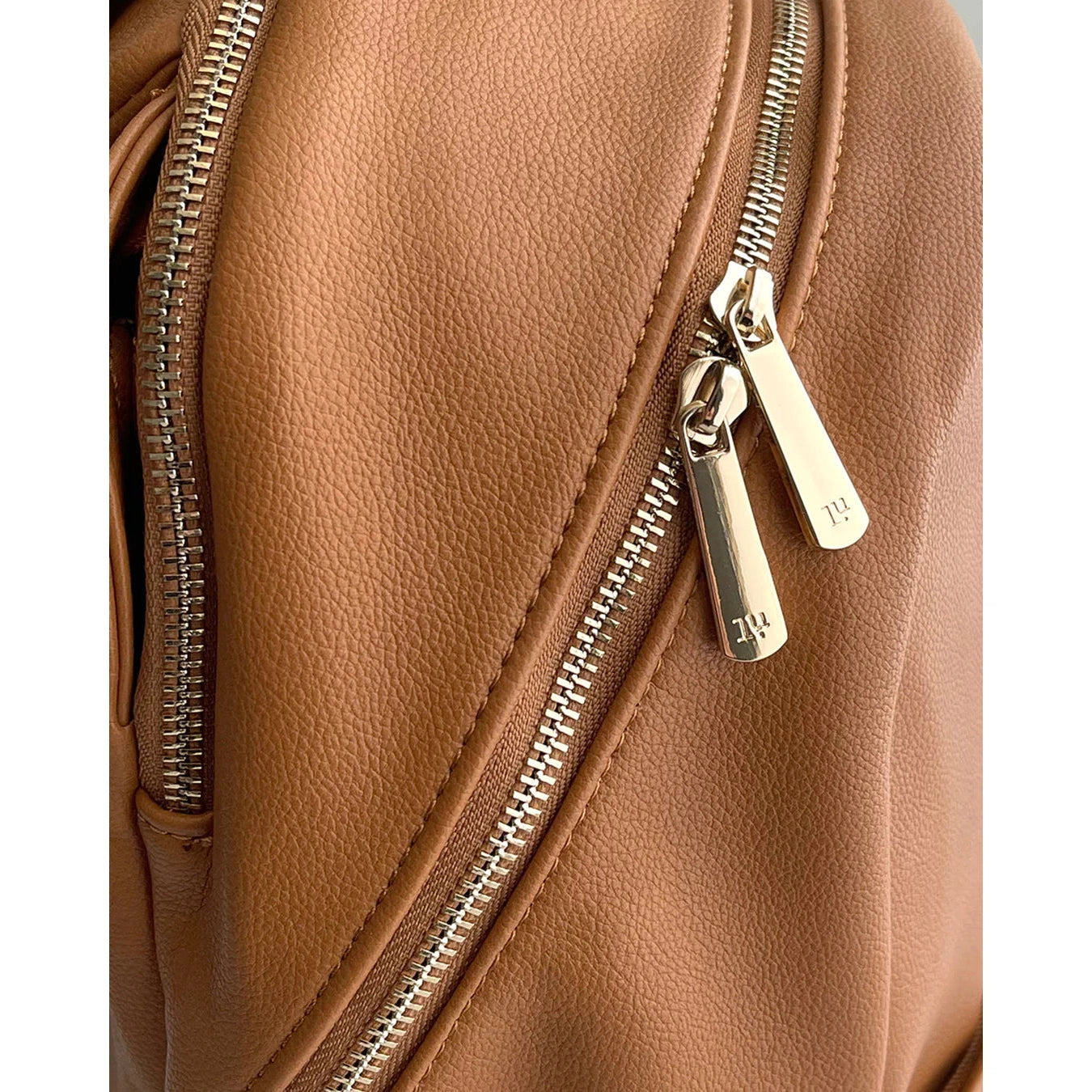 Giant sales gold backpack