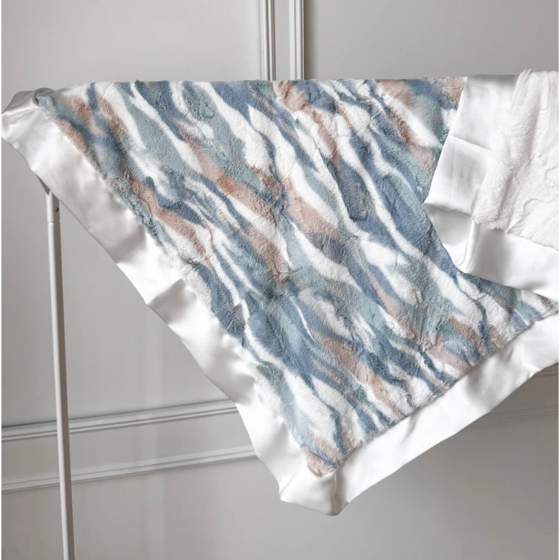 Rockin Royalty Luxe Cuddle Blanket- Riptide-Rockin Royalty-Little Giant Kidz