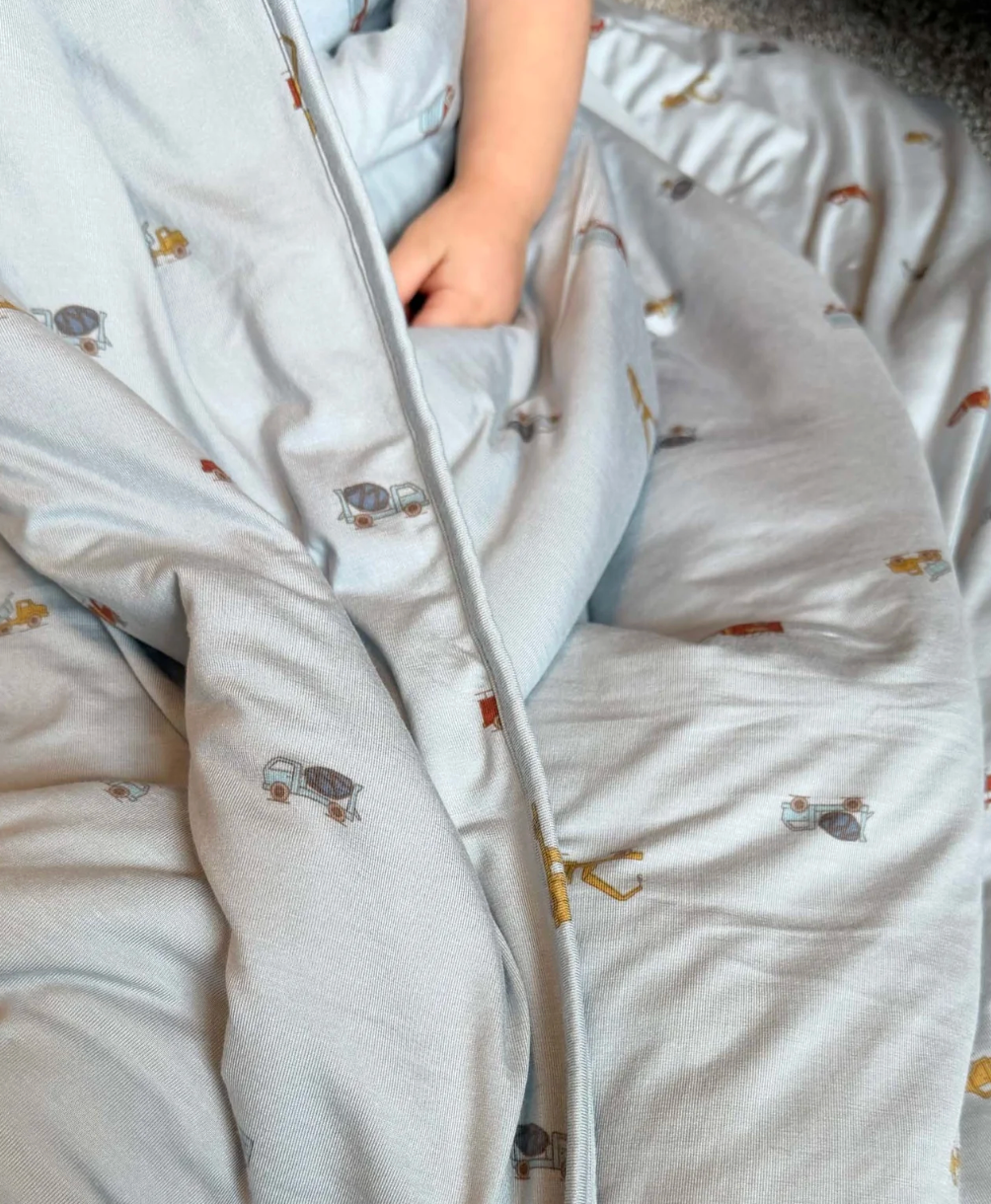 Gunamuna  Mini Cloud 1.0 TOG Blanket - Working