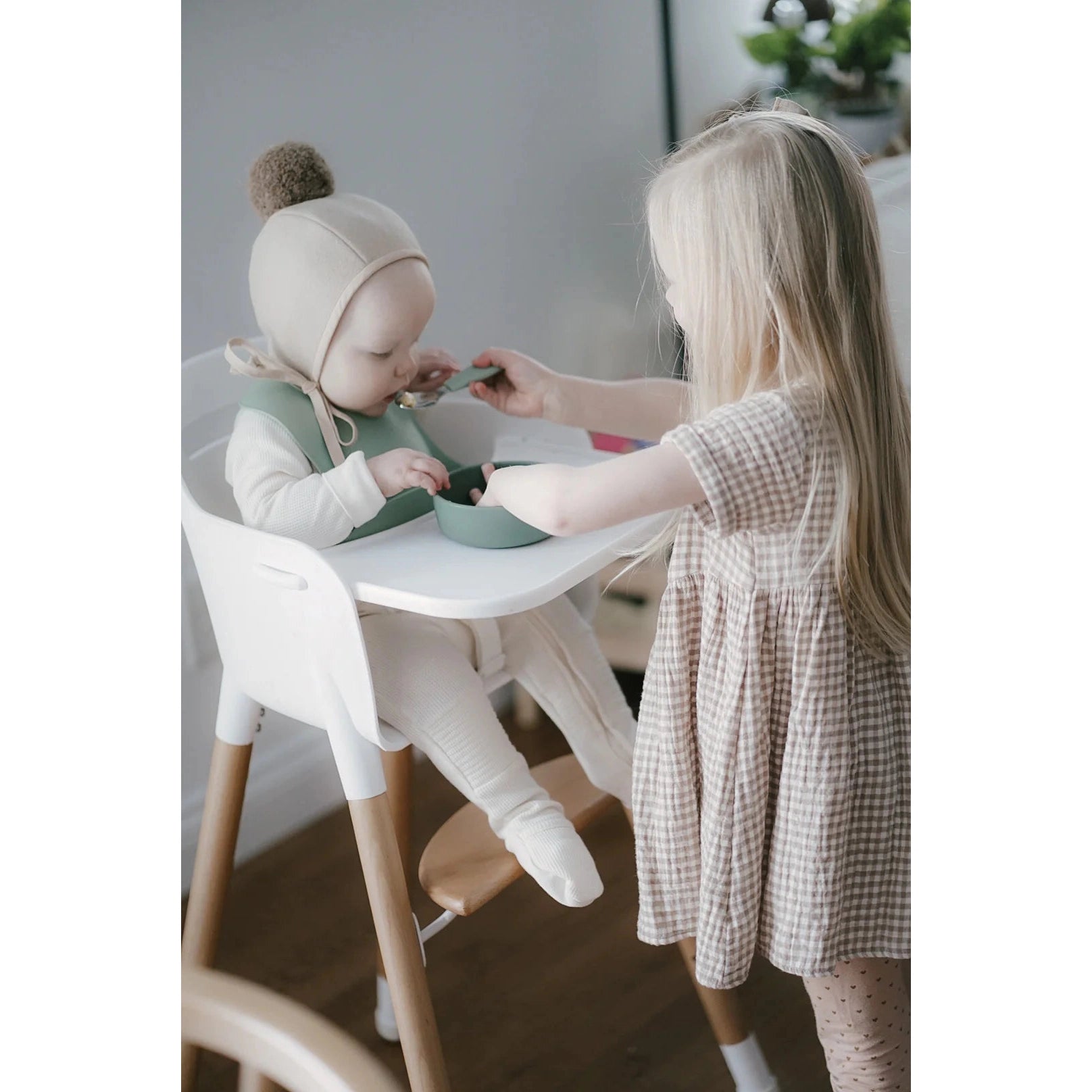 noüka Suction Bowl - Bloom-Maighan Distribution-Little Giant Kidz