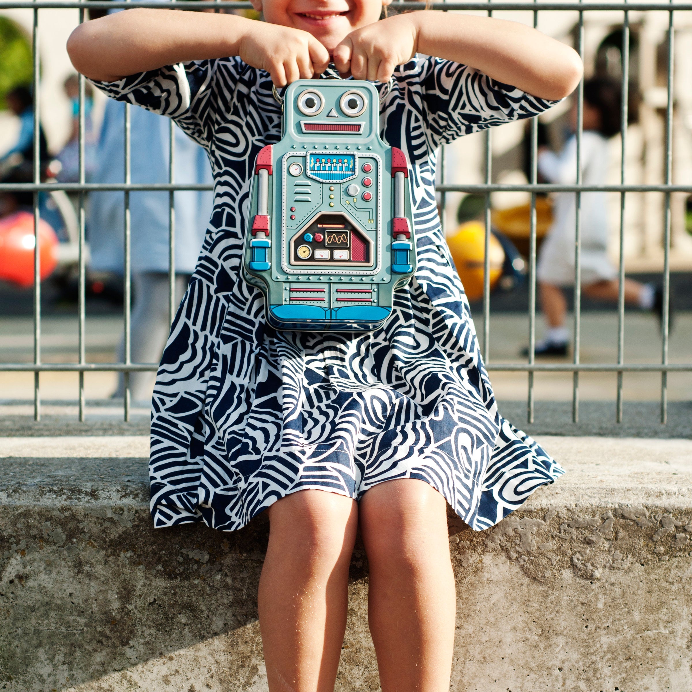 Robot Metal Lunch Bot (Box)-Suck Uk-Little Giant Kidz