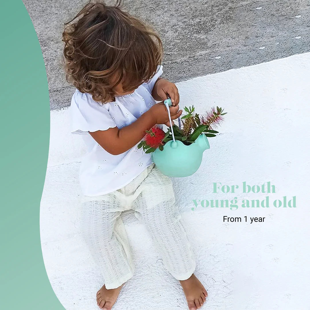 Scrunch Silicone Watering Can Mint - Roll it, Fold it, Scrunch it!-DAM Good Ideas-Little Giant Kidz