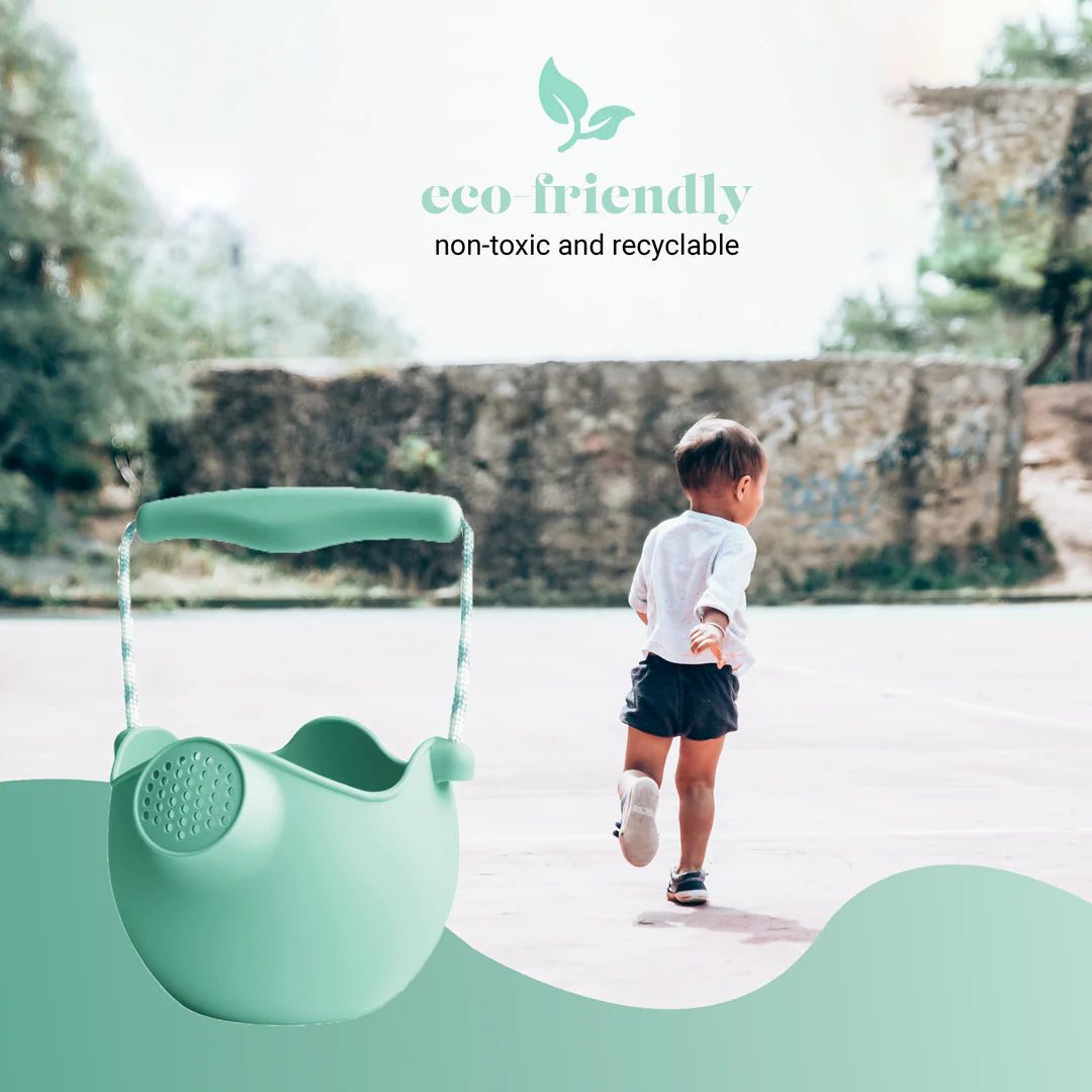 Scrunch Silicone Watering Can Mint - Roll it, Fold it, Scrunch it!-DAM Good Ideas-Little Giant Kidz